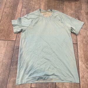 Lululemon Men's Lightweight Shirt - Light Aqua